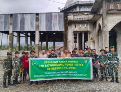 RAMADHAN PENUH BERKAH, PRAJURIT YONIF 117/KY MELAKSANAKAN KARYA BAKTI DI DESA BINAAN
