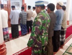 Ajang Manunggal Subuh Dimanfaatkan Anggota Koramil 09/Samatiga Lebih Dekat Kepada Allah SWT Sekaligus Dekat Dengan Masyarakat