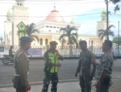 Komunikasi Dengan Satpol PP, Babinsa Ajak Tingkatkan Keamanan Dan Ketertiban Jelang Hari Raya Idul Adha.