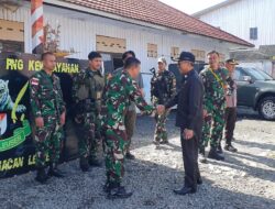 Menjelang Purna Tugas, Satgas Yonif 115/ML Menerima Piagam Penghargaan dari Forkopimda Kabupaten Puncak Jaya Atas Dedikasinya yang Luar Biasa