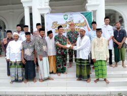 Dandim 0105/Abar Bersama Danrem 012/TU Dampingi Irdam Iskandar Muda Menunaikan Ibadah Sholat Jum’at Di Masjid Besar Al – Hidayah Meureubo