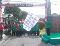 Keluarga besar Kodim 0105/Abar olahraga bersama menyemarakkan HUT RI ke-79