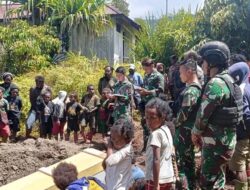 Satgas Yonif 116/Garda Samudra Dipercayai Memimpin Upacara Duka Di Distrik Jila, Papua Tengah