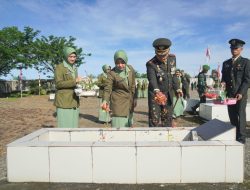 Danrem 012/TU Pimpin Ziarah dan Tabur Bunga Dalam Rangka HUT ke 79 TNI di TMP Nagan Raya
