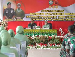 Momen Kebersamaan, Danrem 012/TU Beri Arahan Kepada Prajurit dan Persit