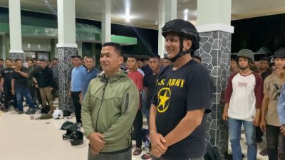 Nobar Unik Ala Yonif 115/ML, Helm Tempur Warnai Kemenangan Timnas Indonesia