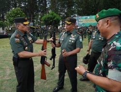 Danrem 012/TU Serahkan Dua Senjata Sisa Konflik kepada Pangdam IM