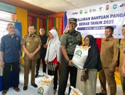 Kolaborasi TNI dan Pemerintah Kota Sabang dan Bulog Salurkan Bantuan Pangan Beras Tahun 2025, Wujudkan Ketahanan Pangan Nasional