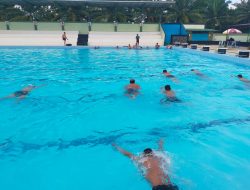 Guna Menunjang Tugas Kewilayahan, Prajurit Kodim 0105/Abar Melaksanakan Latihan Renang Dasar